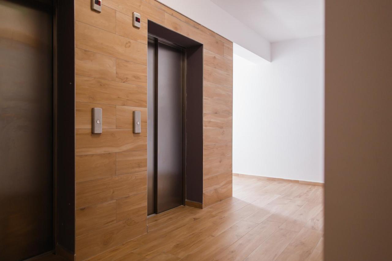 Charming Family Haven Apartment Орадеа Екстериор снимка