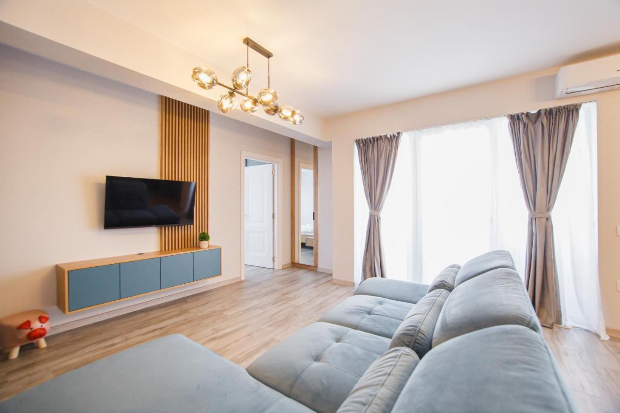 Charming Family Haven Apartment Орадеа Екстериор снимка