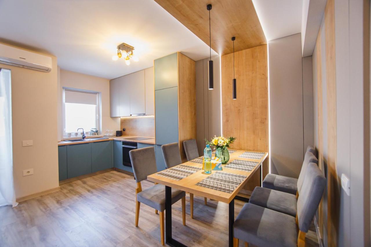 Charming Family Haven Apartment Орадеа Екстериор снимка