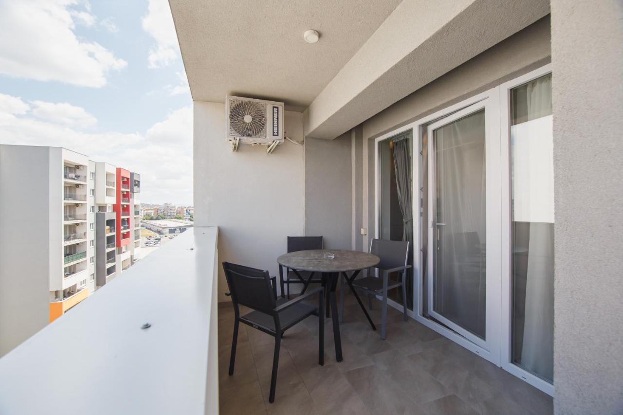 Charming Family Haven Apartment Орадеа Екстериор снимка