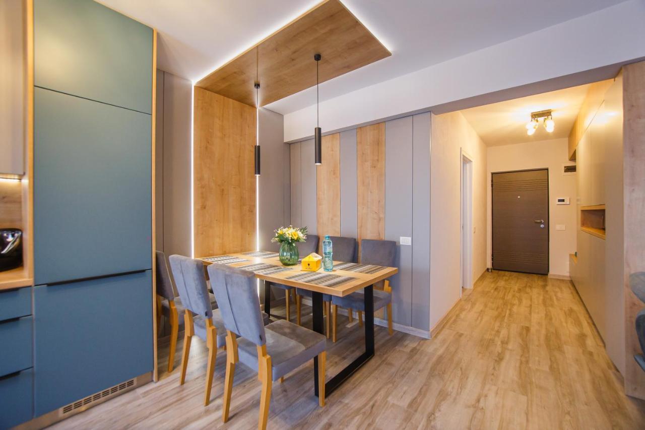 Charming Family Haven Apartment Орадеа Екстериор снимка