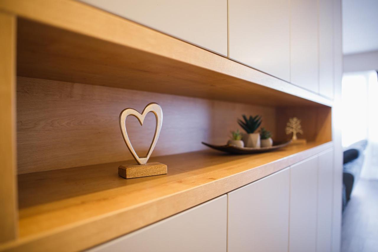 Charming Family Haven Apartment Орадеа Екстериор снимка